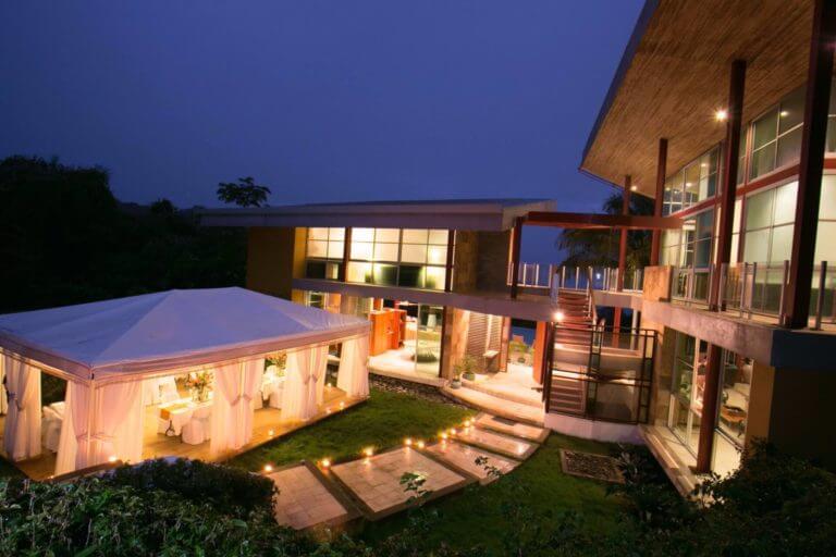 MA 05 - 68 Casa Fantastica Villa Event Tent